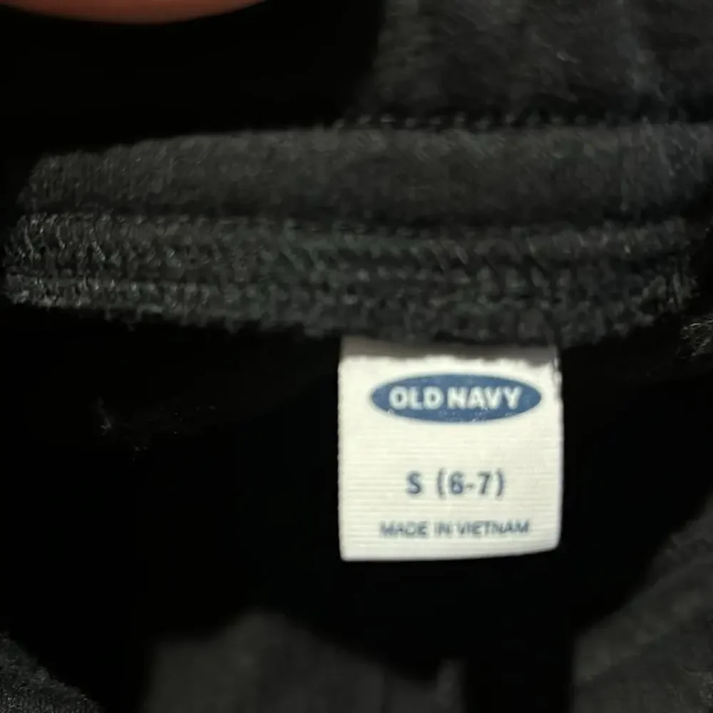 Old navy black 6/7 sweatpants drawstring waist fitted elastic cuff euc 2 pair